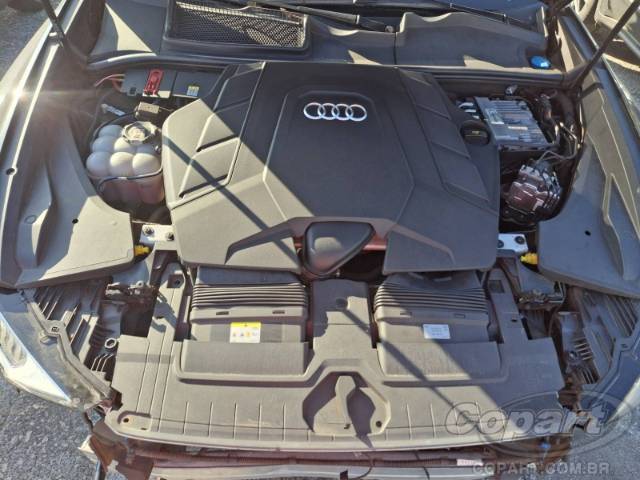 2022 AUDI Q8 