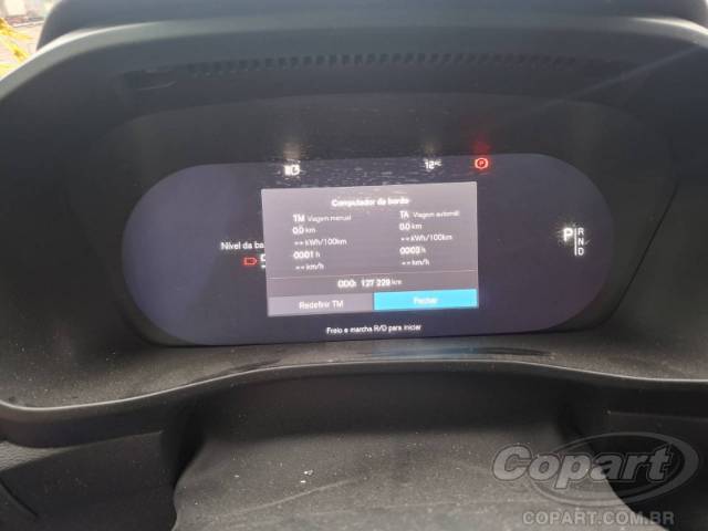 2022 VOLVO C40 