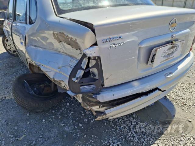 1999 CHEVROLET CORSA SEDAN 