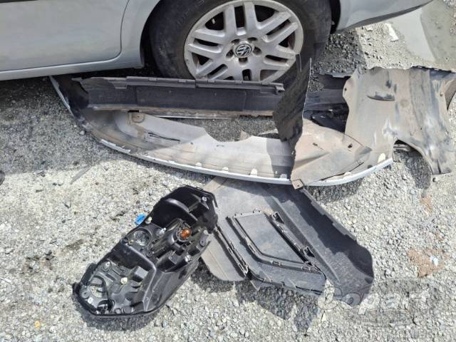 2023 VOLKSWAGEN VOYAGE 