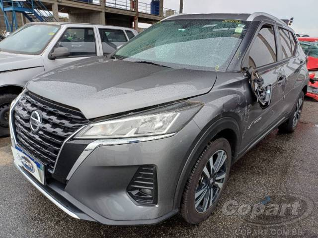 2022 NISSAN KICKS 