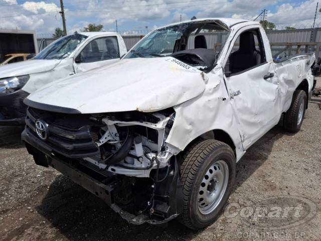 2024 TOYOTA HILUX CS 