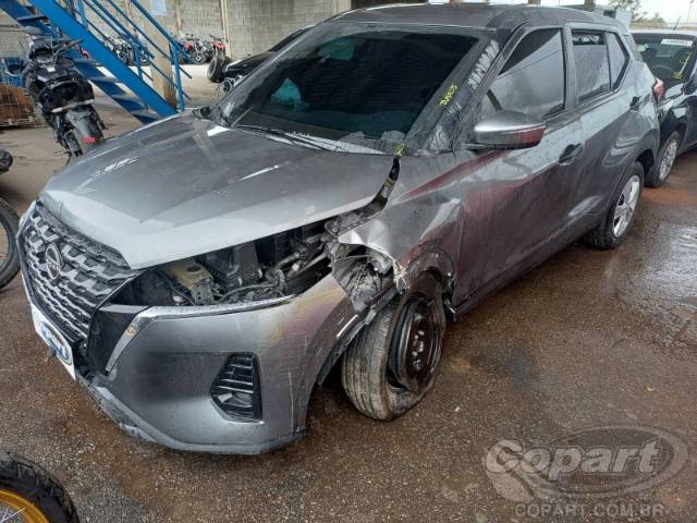 2024 NISSAN KICKS 