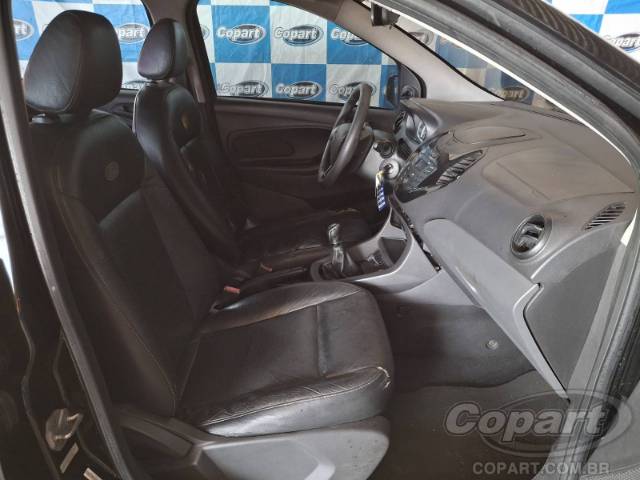 2015 FORD KA SEDAN 