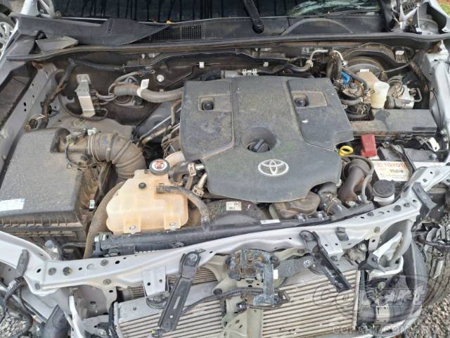 2025 TOYOTA HILUX CS 