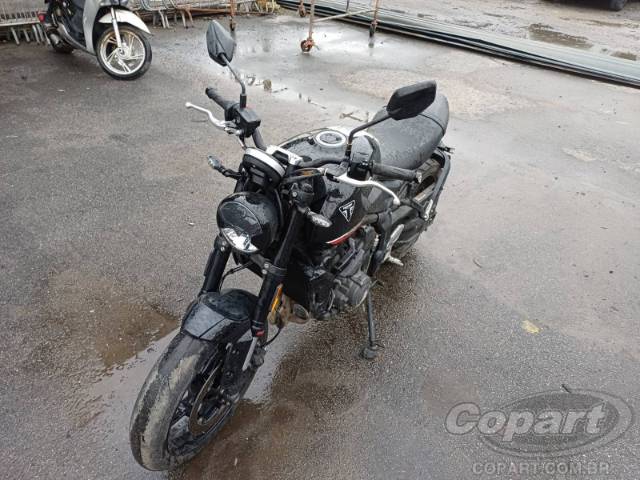 2025 TRIUMPH TRIDENT 