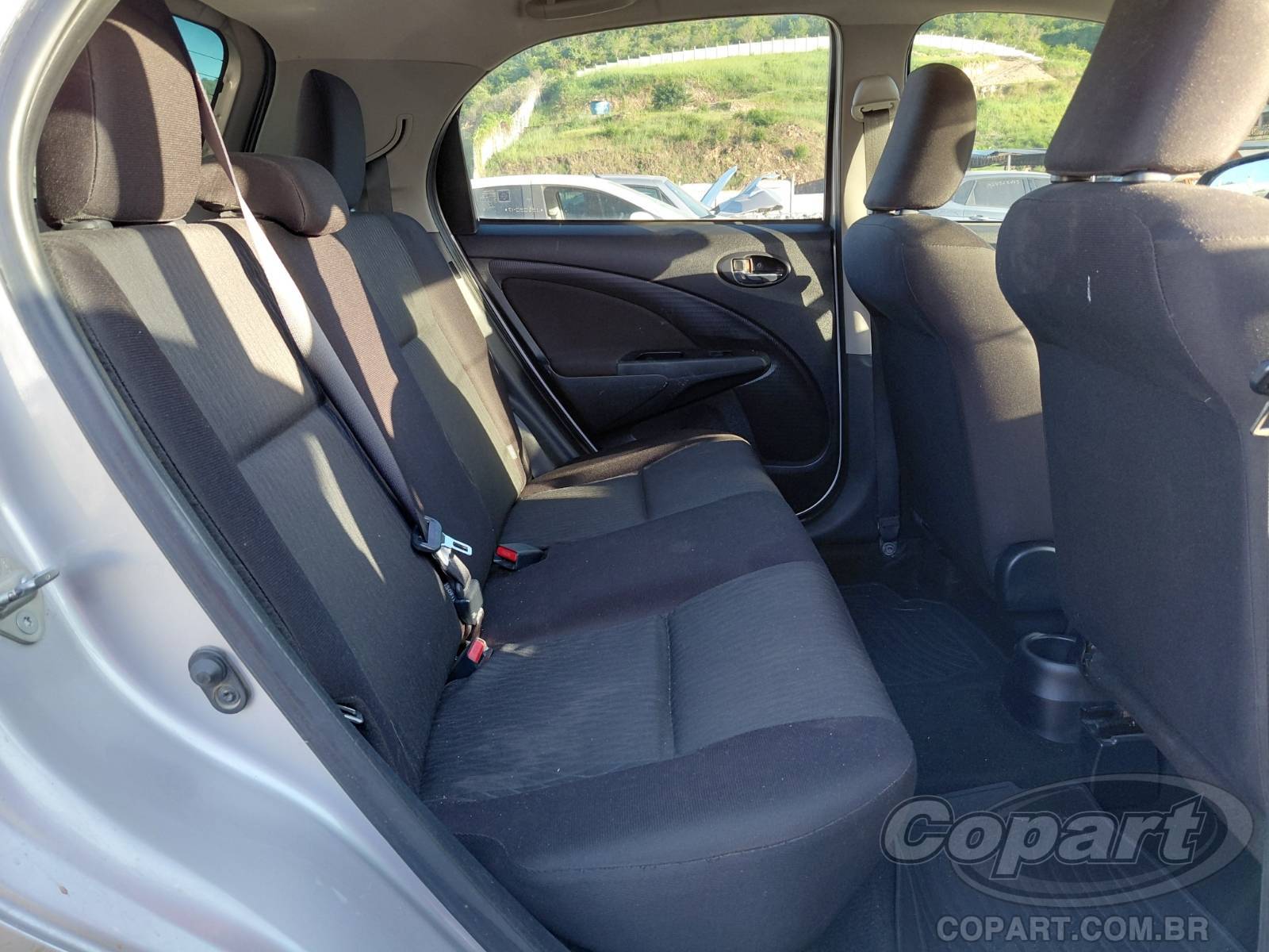 2018 TOYOTA ETIOS — foto 6 de 11