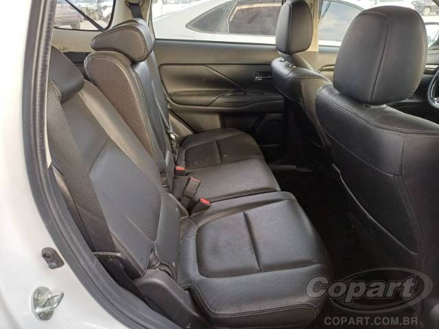2016 MITSUBISHI OUTLANDER 
