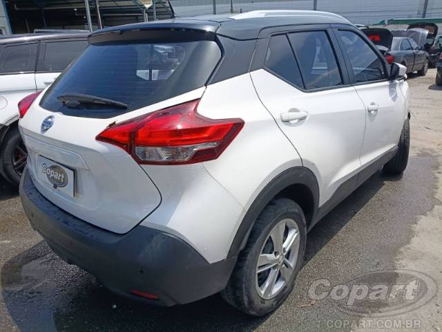 2020 NISSAN KICKS 