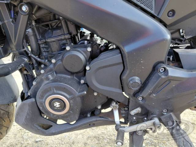 2025 BAJAJ DOMINAR 