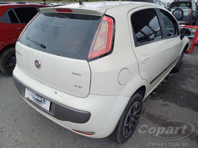 2016 FIAT PUNTO 