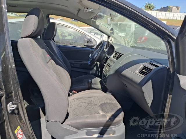 2014 VOLKSWAGEN FOX 