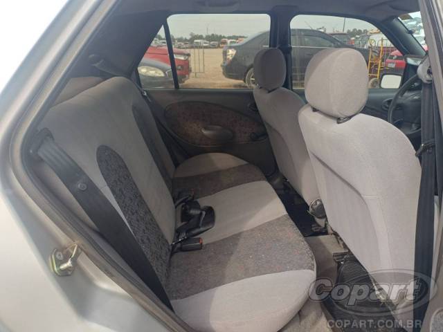 2002 FORD FIESTA 