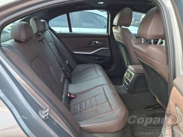 2025 BMW SERIE 3 