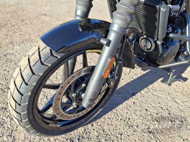 2026 ROYAL ENFIELD Guerrilla 