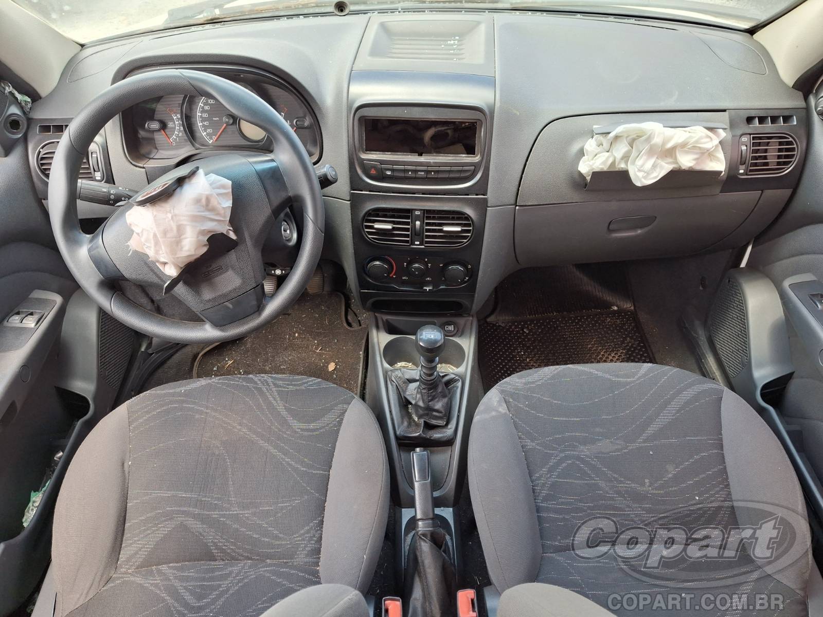 Foto 9 de 14: 2015 FIAT SIENA