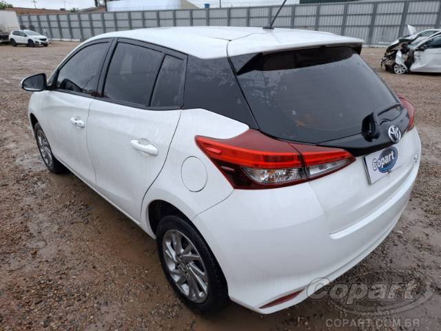 2023 TOYOTA YARIS 