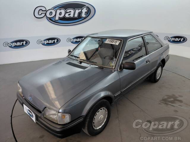 1991 FORD ESCORT 