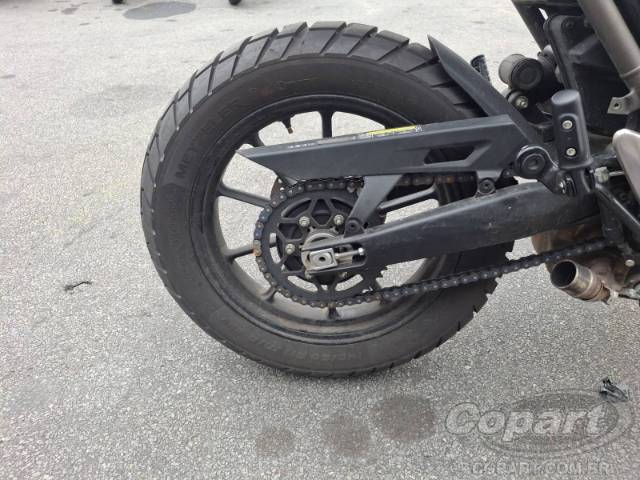 2025 TRIUMPH SCRAMBLER 
