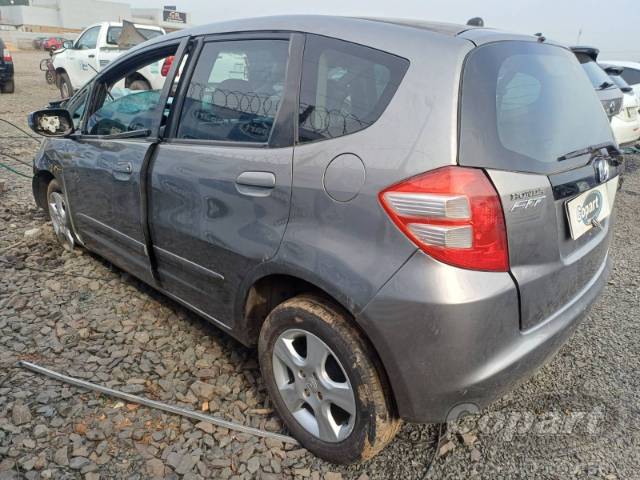 2010 HONDA FIT 