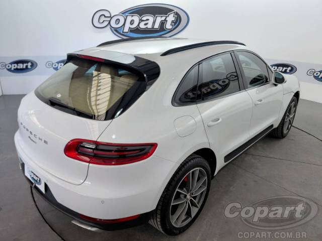 2017 PORSCHE MACAN 