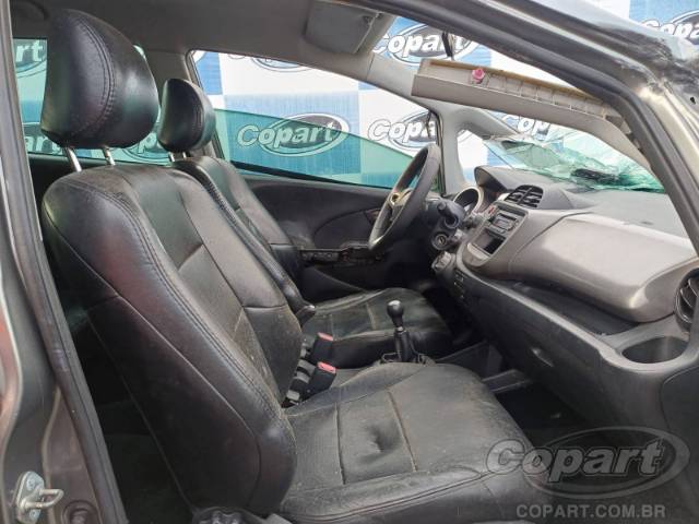 2010 HONDA FIT 
