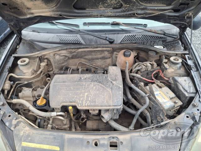 2005 RENAULT CLIO SEDAN 