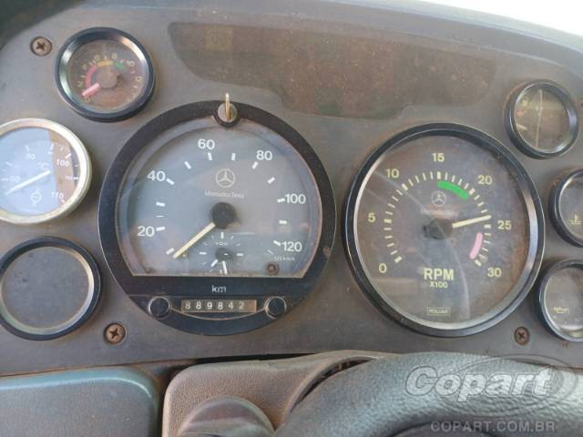 2000 MERCEDES BENZ 1218 