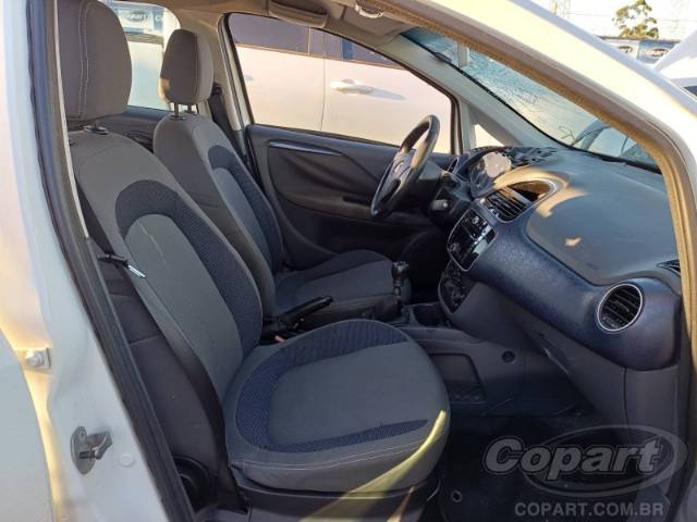 2013 FIAT PUNTO 