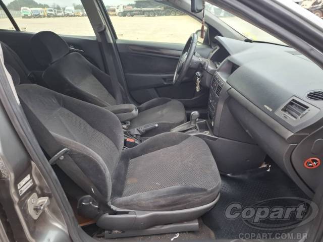 2011 CHEVROLET VECTRA HATCH 