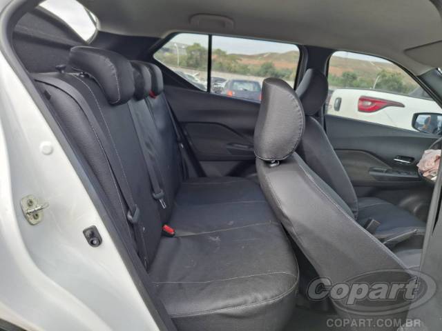2019 NISSAN KICKS 