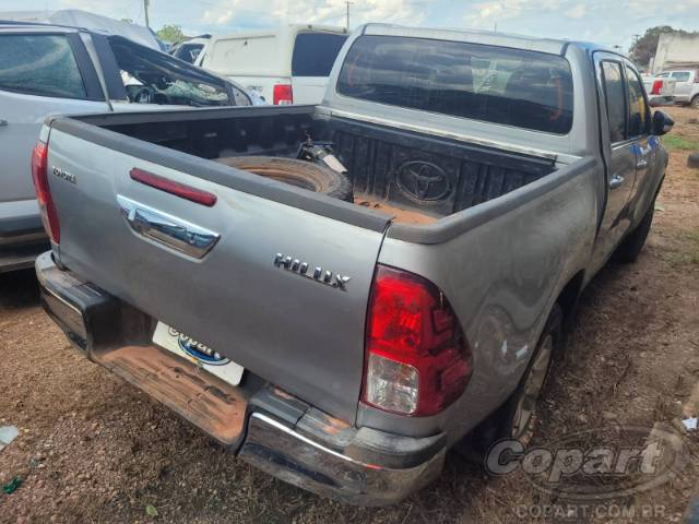2017 TOYOTA HILUX CD 