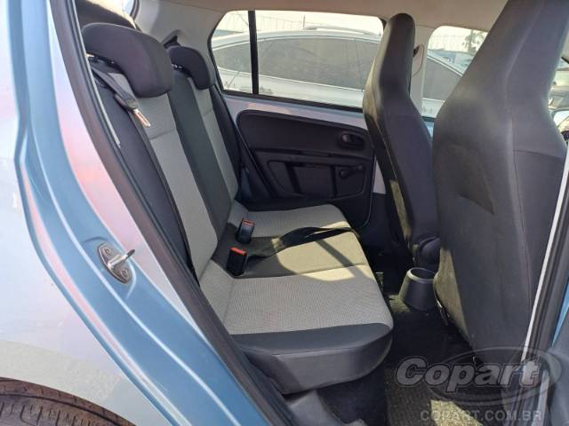 2015 VOLKSWAGEN UP 