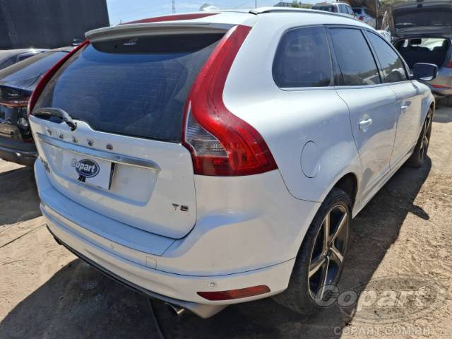 2016 VOLVO XC60 