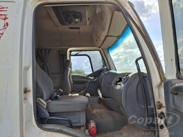 2013 FORD CARGO 1933 