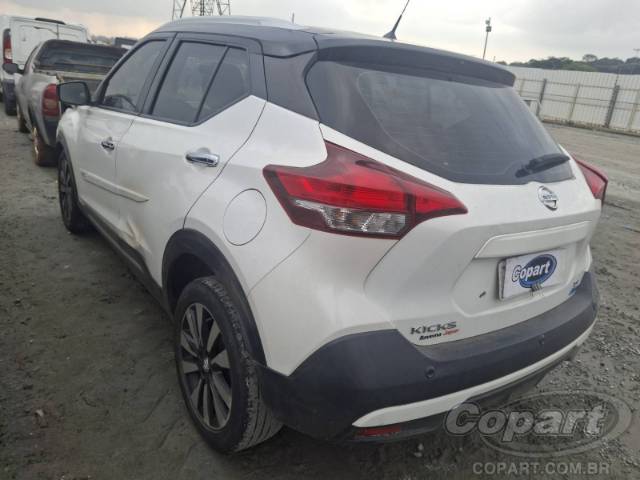 2018 NISSAN KICKS 