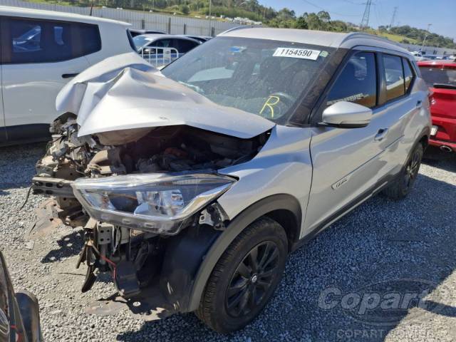2020 NISSAN KICKS 