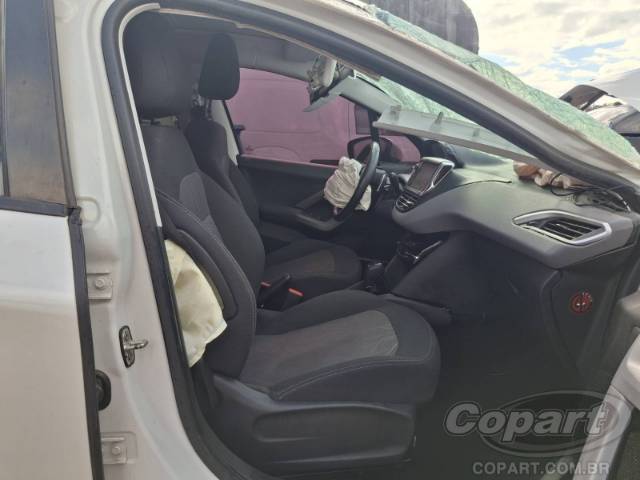 2017 PEUGEOT 208 
