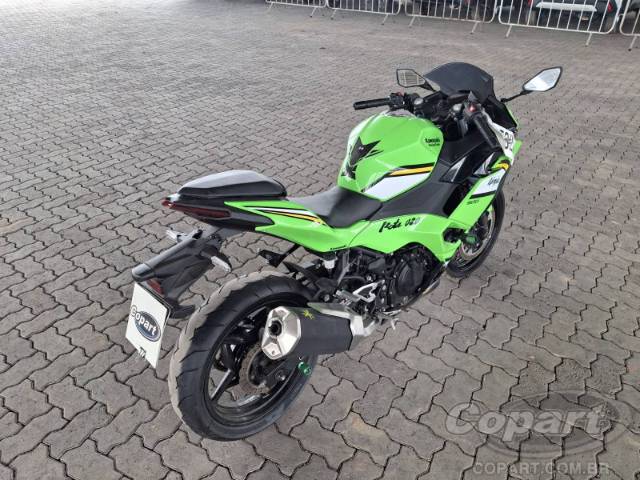 2025 KAWASAKI NINJA 500 