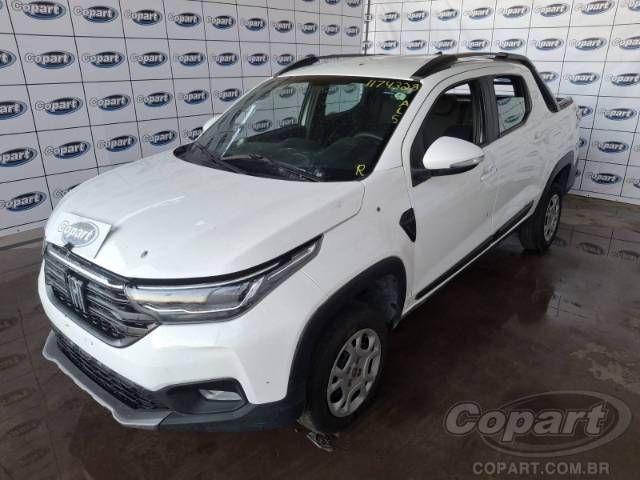 2022 FIAT STRADA CD 