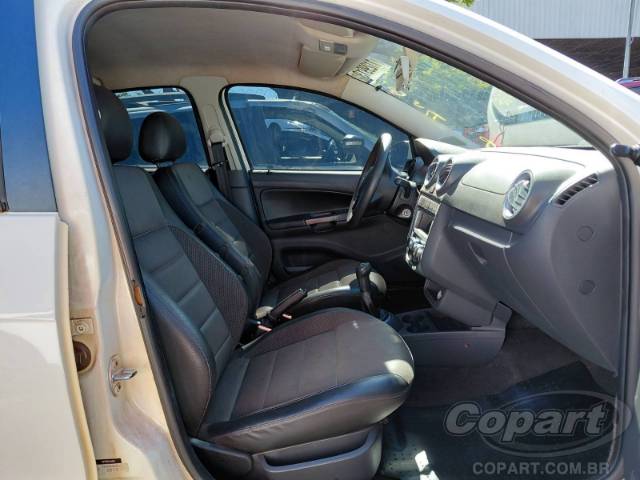 2013 VOLKSWAGEN GOL 