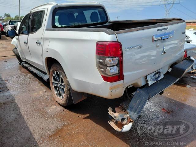2023 MITSUBISHI L200 TRITON 