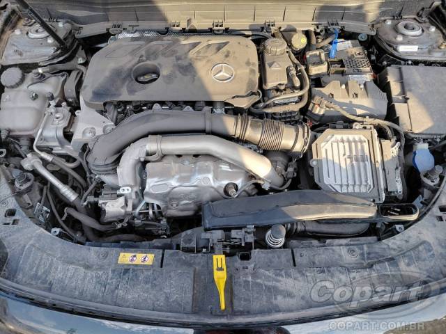 2025 MERCEDES BENZ GLB 