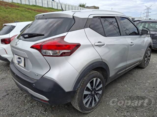 2019 NISSAN KICKS 