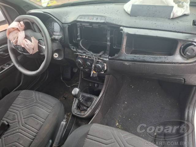 2025 FIAT STRADA 