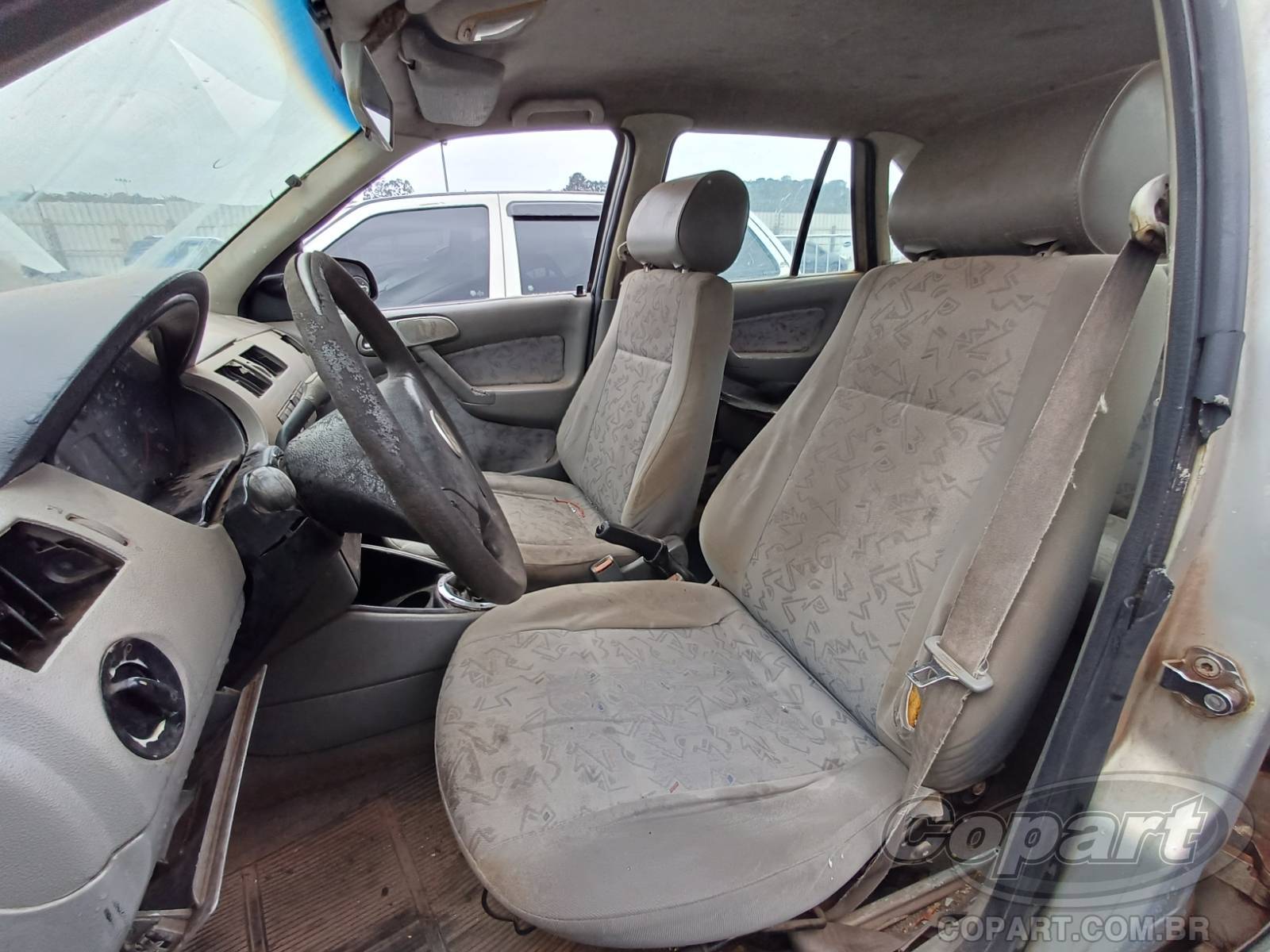 2001 VOLKSWAGEN GOL — foto 5 de 11