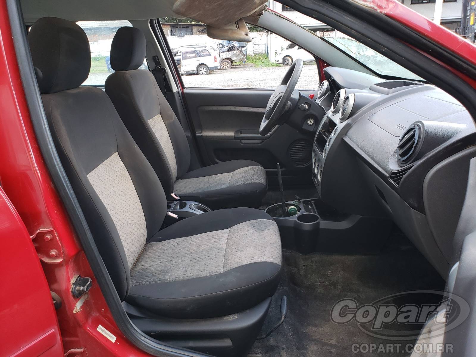 Foto 5: 2014 FORD FIESTA