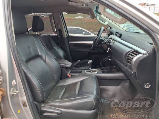 2017 TOYOTA HILUX CD 