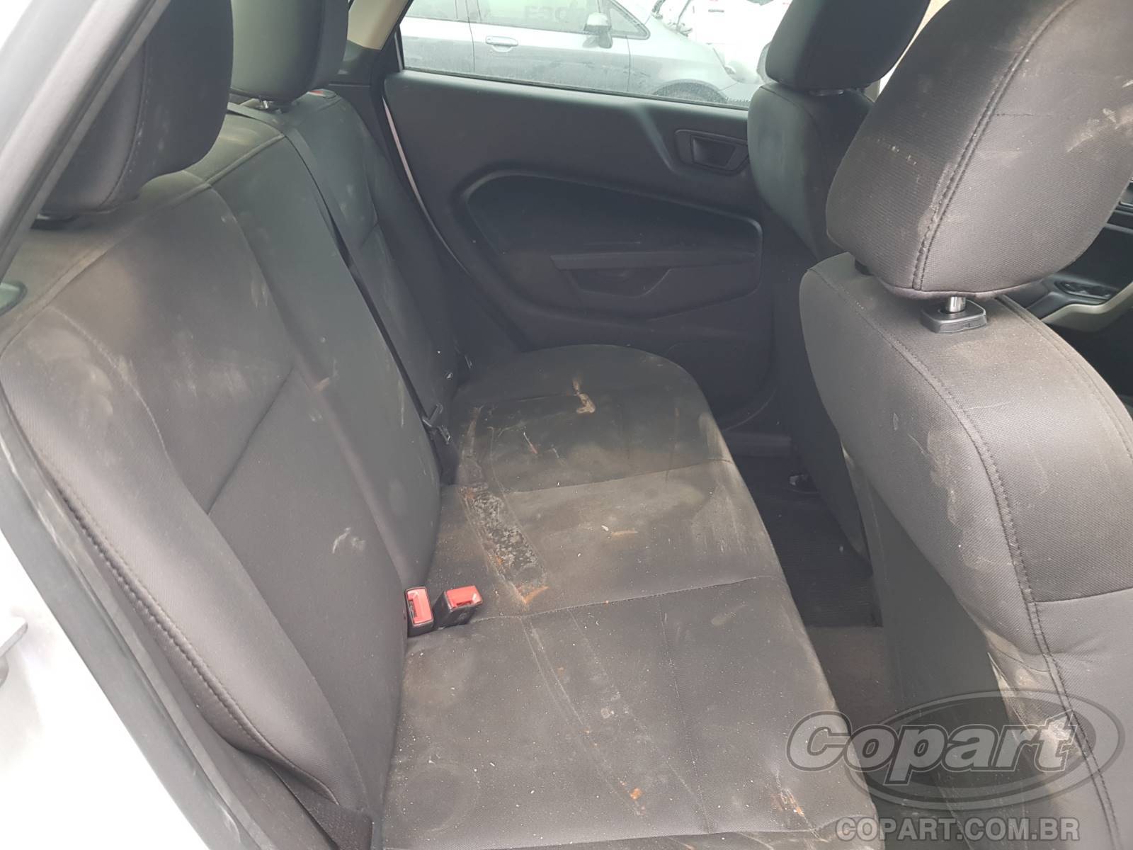 Foto 6 de 10: 2011 FORD FIESTA SEDAN