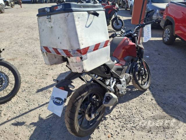 2025 HONDA CB 300F 